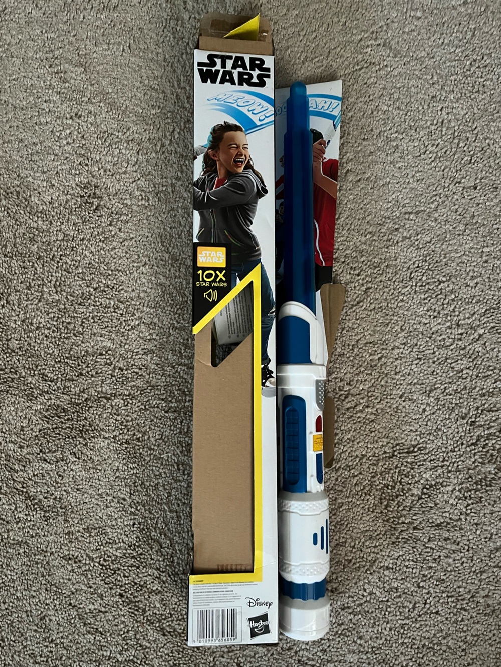 Star Wars “Scream Saber” Electronic Light Saber